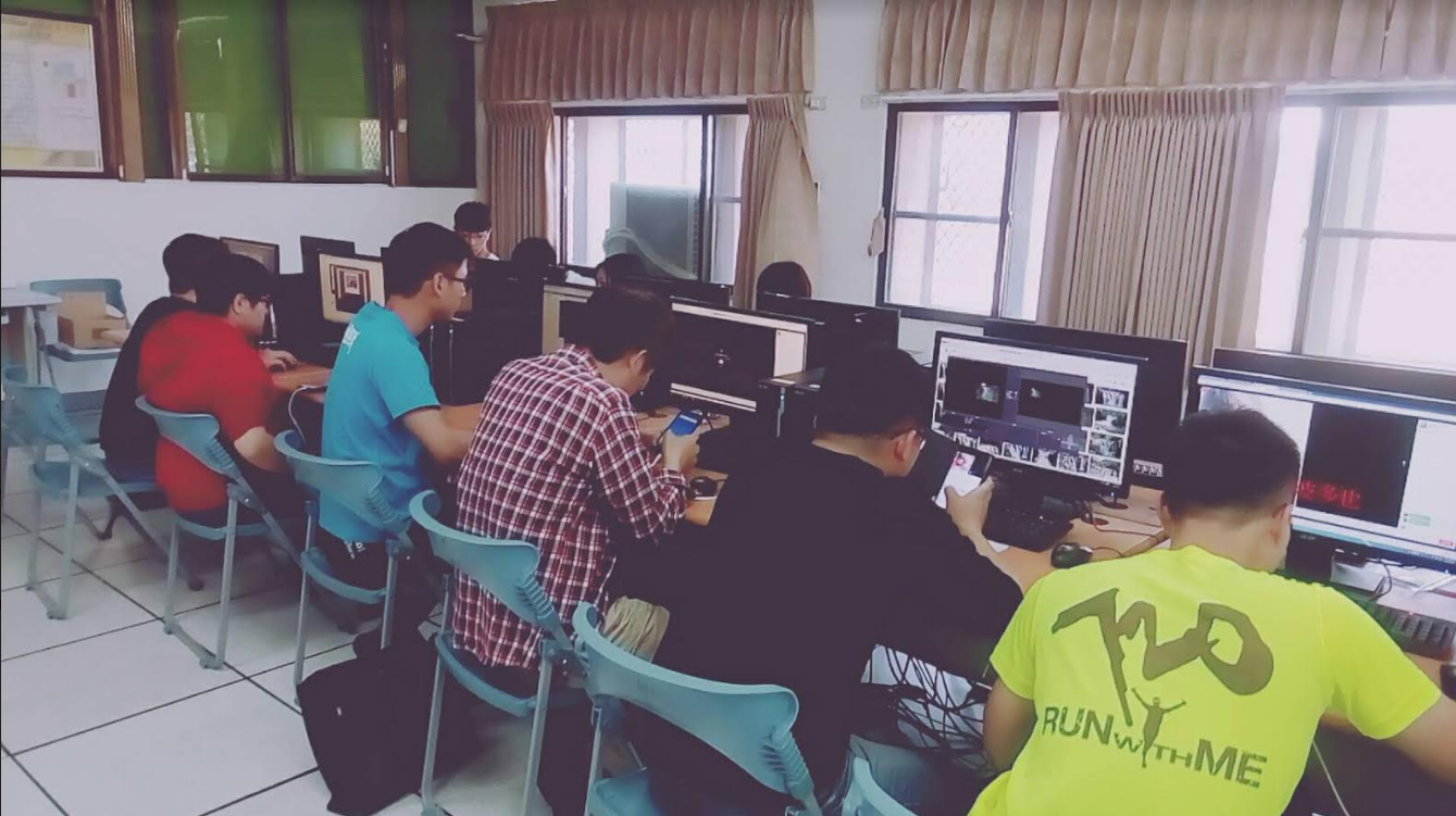 國立勤益科技大學帶領學生進行直播主體驗(OBI實況直播軟體操作) 。